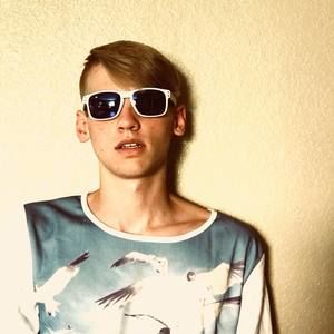 Meet your Posher, Chase